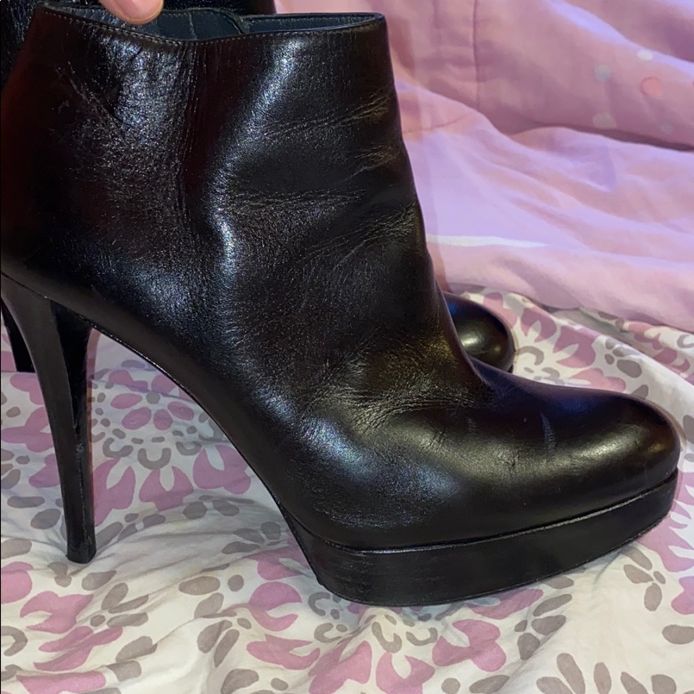 Stuart Weitzman Used Black Booties